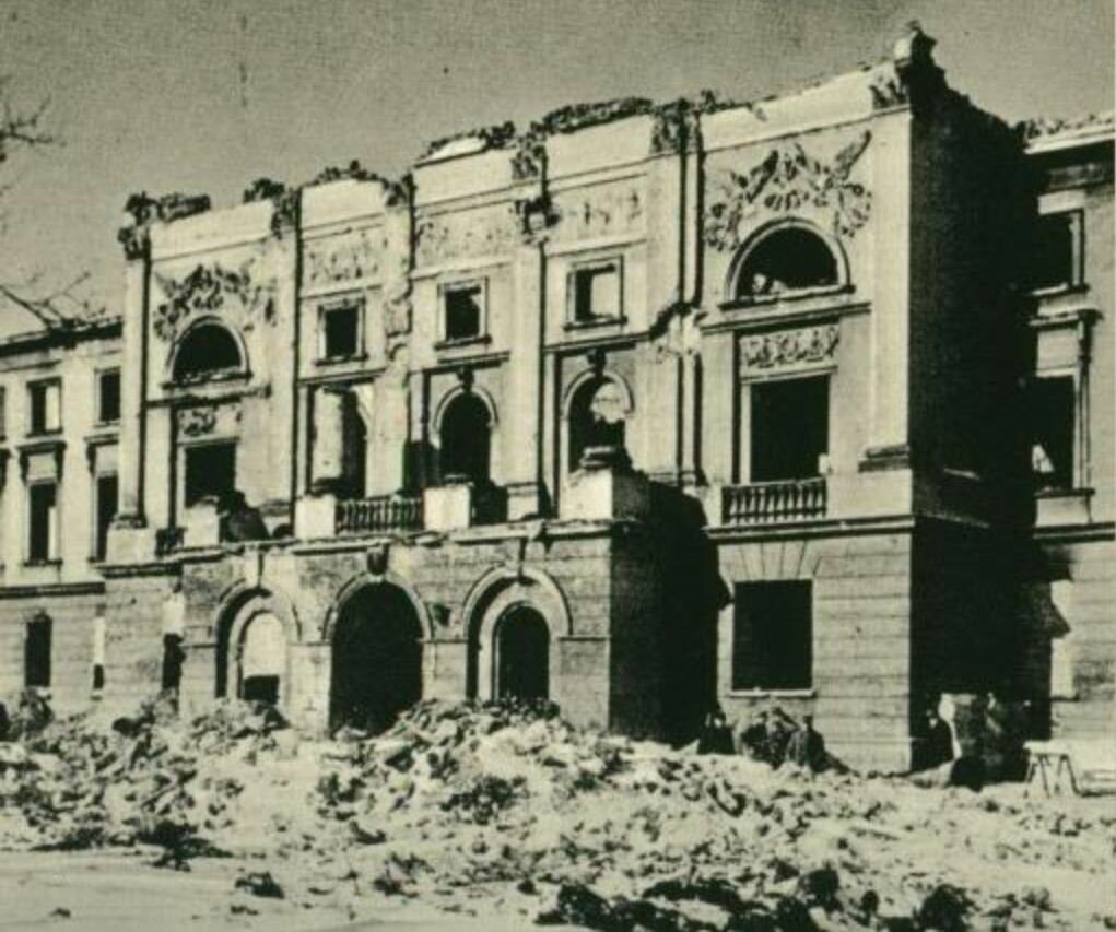 Pałac Mostowskich 1946 Pałac Mostowskich 1946